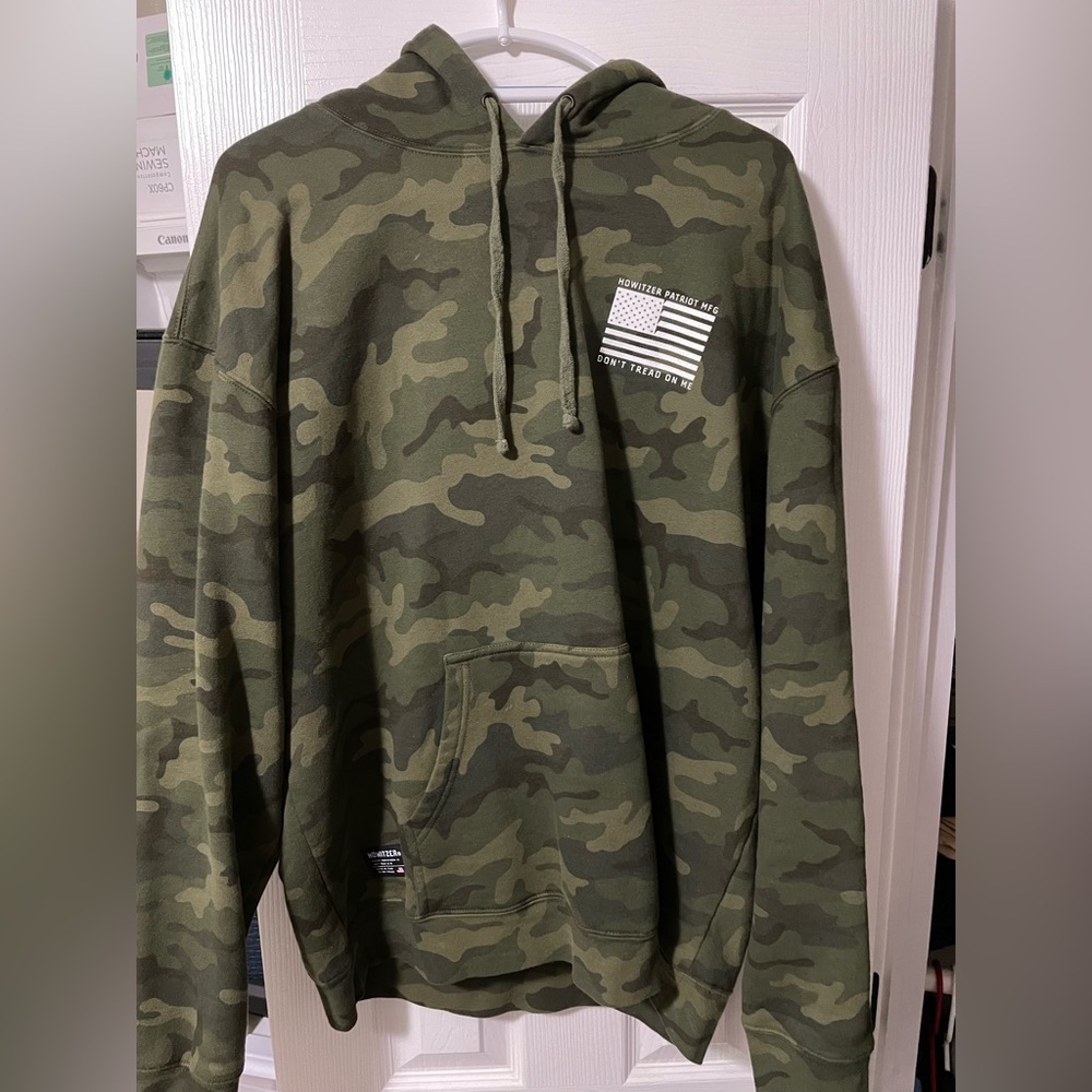 Howitzer MFG camo sweatshirt